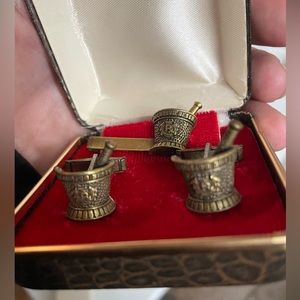 🤎Vintage pharmacy cufflinks and tie clip